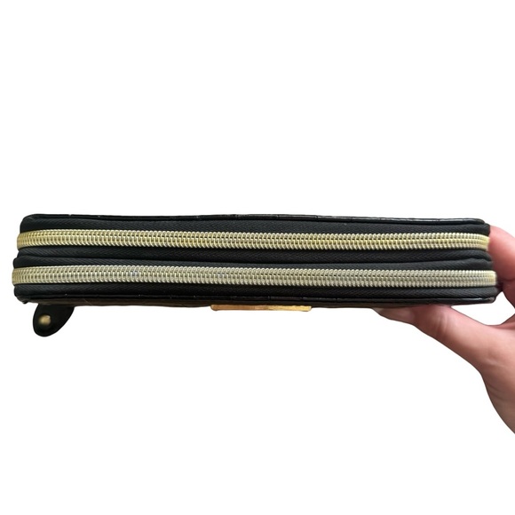 Steve Madden Black Croc-Embossed Zip-Around Wallet - Picture 4 of 8